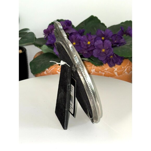 Vintage-Inspired Creative Co-Op 4x4 Brass Photo Frame - Picture 6 of 6